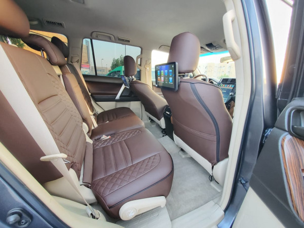 Toyota LAND CRUISER PRADO 2010  Grey LHD Petrol AT SUV 4WD view 16