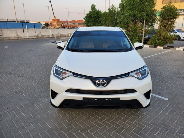 Toyota RAV 4 2018  White LHD Petrol AT SUV 2WD view 3