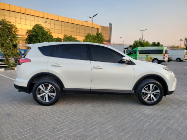 Toyota RAV 4 2018  White LHD Petrol AT SUV 2WD view 8