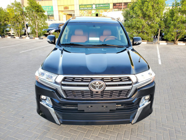 Toyota Land Cruiser 2010/5 Black LHD Petrol AT SUV 4WD view 17