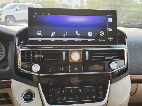Toyota Land Cruiser 2013  Black LHD Gasoline AT SUV 4WD view 5