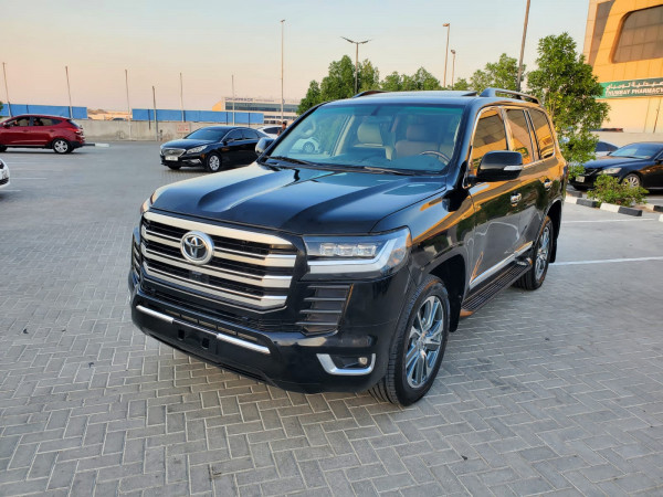 Toyota Land Cruiser 2013  Black LHD Gasoline AT SUV 4WD view 10
