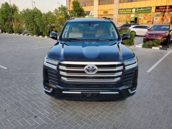 Toyota Land Cruiser 2013  Black LHD Gasoline AT SUV 4WD view 11
