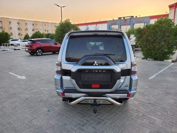 Mitsubishi Pajero 2016/ Silver LHD Gasoline AT SUV 4WD view 15