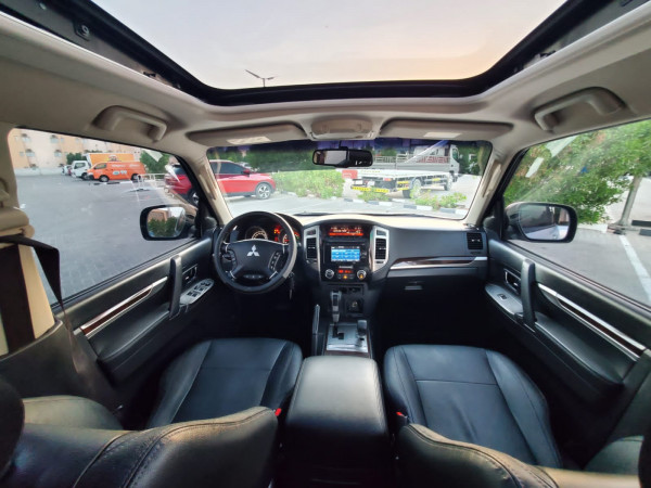 Mitsubishi Pajero 2016/ Silver LHD Gasoline AT SUV 4WD view 16