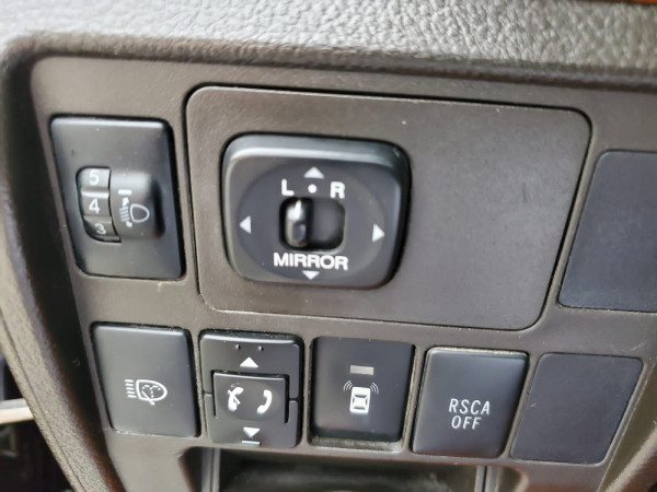 Toyota Land Cruiser 2008 08 Black LHD Gasoline AT SUV 4WD view 11