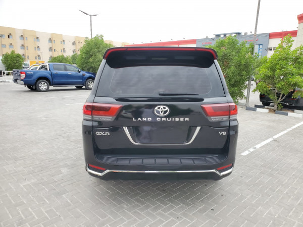 Toyota Land Cruiser 2008 08 Black LHD Gasoline AT SUV 4WD view 14