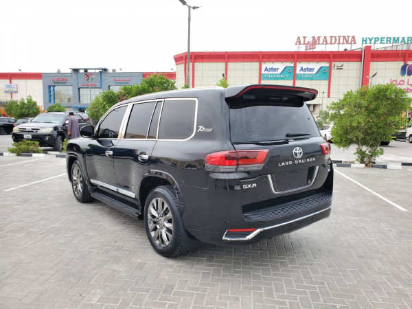 Toyota Land Cruiser 2008 08 Black LHD Gasoline AT SUV 4WD view 15
