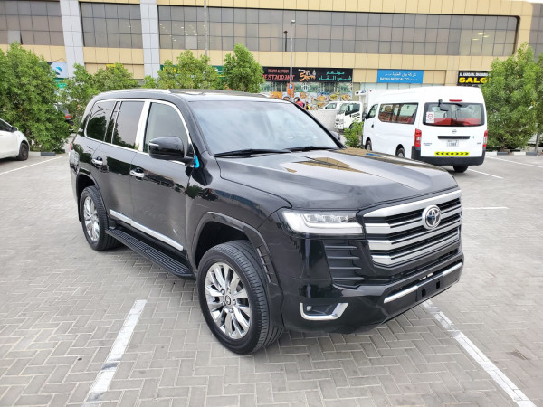 Toyota Land Cruiser 2010 02 Black LHD Gasoline AT SUV 4WD view 16