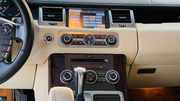 Land Rover Range Rover Sport 2012  White LHD Petrol AT SUV 4WD view 31