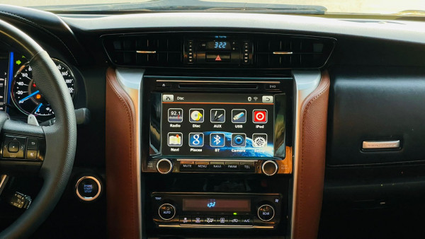 Toyota Fortuner 2017/ Grey LHD Gasoline AT SUV 4WD view 6