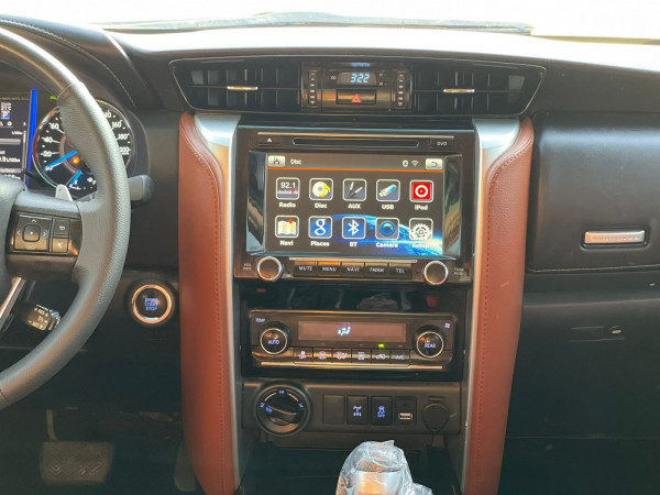Toyota Fortuner 2017/ Grey LHD Gasoline AT SUV 4WD view 7