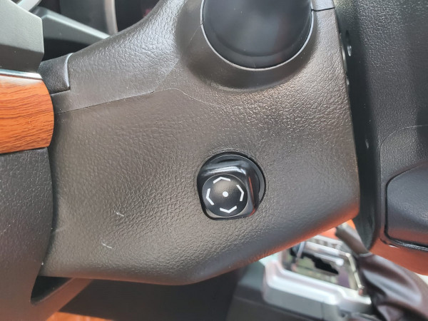 Toyota Land Cruiser 2008  Grey LHD Gasoline AT SUV 4WD view 8
