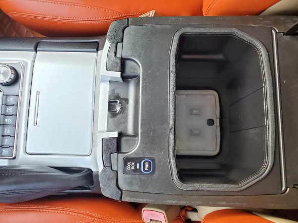 Toyota Land Cruiser 2008  Grey LHD Gasoline AT SUV 4WD view 11