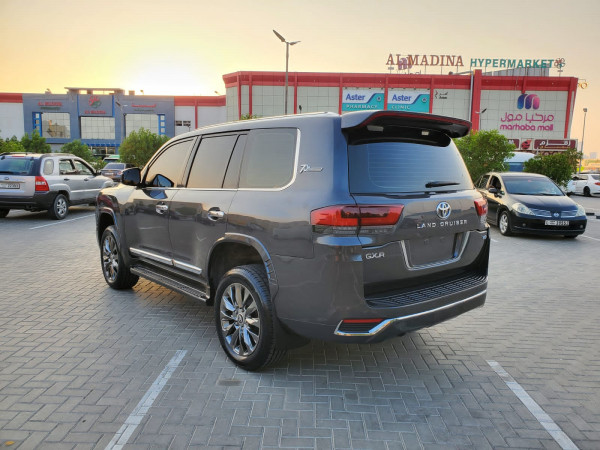 Toyota Land Cruiser 2008  Grey LHD Gasoline AT SUV 4WD view 15