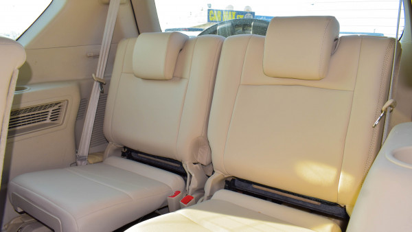 Toyota LAND CRUISER PRADO 2012 04 Grey LHD Gasoline AT SUV 4WD view 8