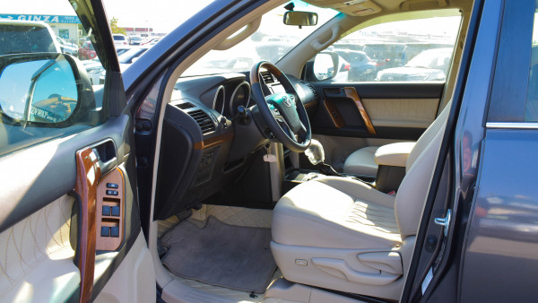 Toyota LAND CRUISER PRADO 2012 04 Grey LHD Gasoline AT SUV 4WD view 23