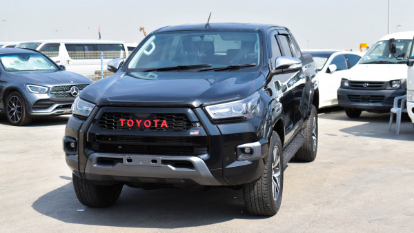 Toyota Hilux 2016 09 Black RHD Diesel AT Pickup 4WD view 12