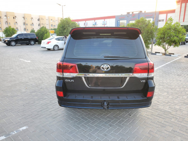 Toyota Land Cruiser 2016  Black LHD Gasoline AT SUV 4WD view 17