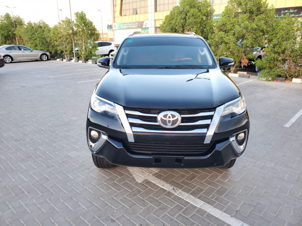 Toyota Fortuner 2016/4 Black LHD Petrol AT SUV 4WD view 9