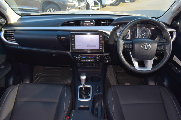Toyota Hilux 2021  Grey RHD Diesel AT Pickup 4WD view 8