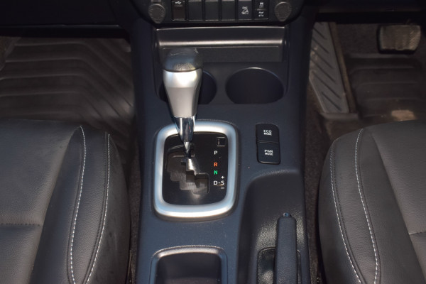 Toyota Hilux 2021  Grey RHD Diesel AT Pickup 4WD view 11