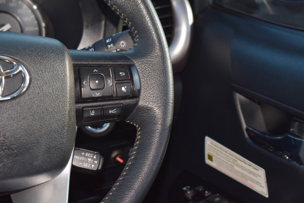 Toyota Hilux 2021  Grey RHD Diesel AT Pickup 4WD view 17