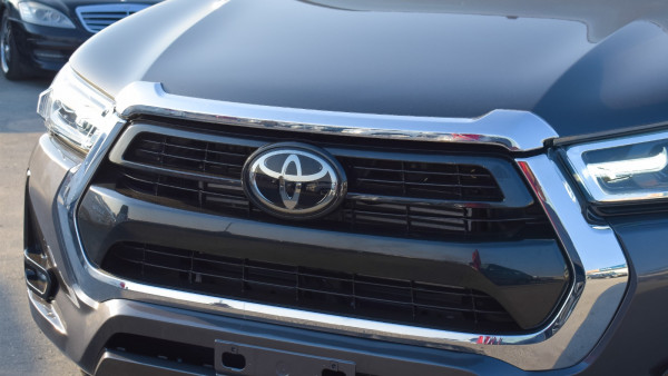Toyota Hilux 2021  Grey RHD Diesel AT Pickup 4WD view 21
