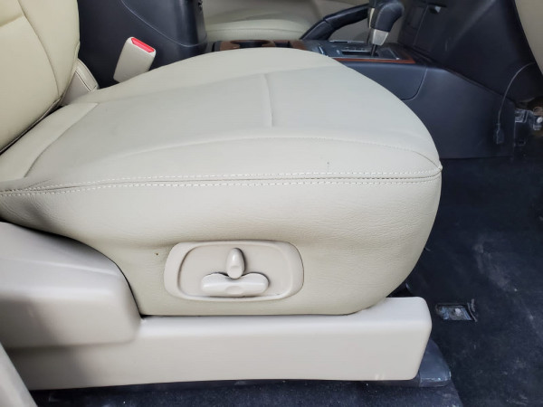 Mitsubishi Pajero 2009  Black LHD Diesel AT SUV 4WD view 3
