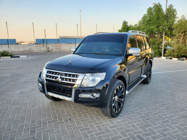 Mitsubishi Pajero 2009  Black LHD Diesel AT SUV 4WD view 12