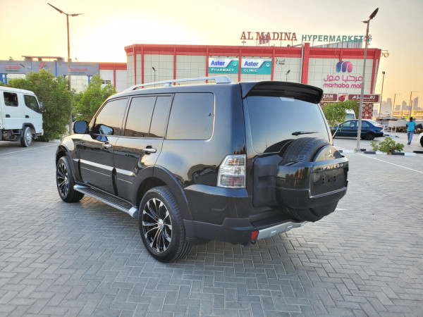 Mitsubishi Pajero 2009  Black LHD Diesel AT SUV 4WD view 6