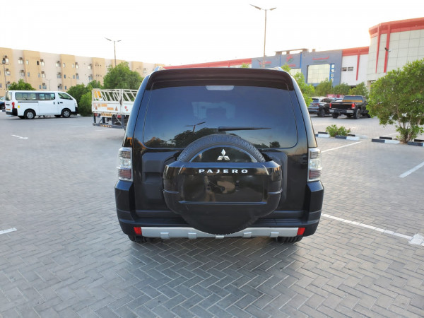 Mitsubishi Pajero 2009  Black LHD Diesel AT SUV 4WD view 10