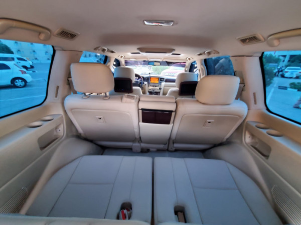 Lexus LX 570 2010 02 Gold LHD Petrol AT SUV 4WD view 8
