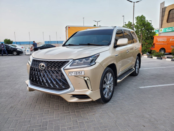 Lexus LX 570 2010 02 Gold LHD Petrol AT SUV 4WD view 12