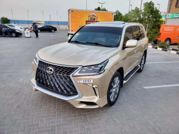 Lexus LX 570 2010 02 Gold LHD Petrol AT SUV 4WD view 15