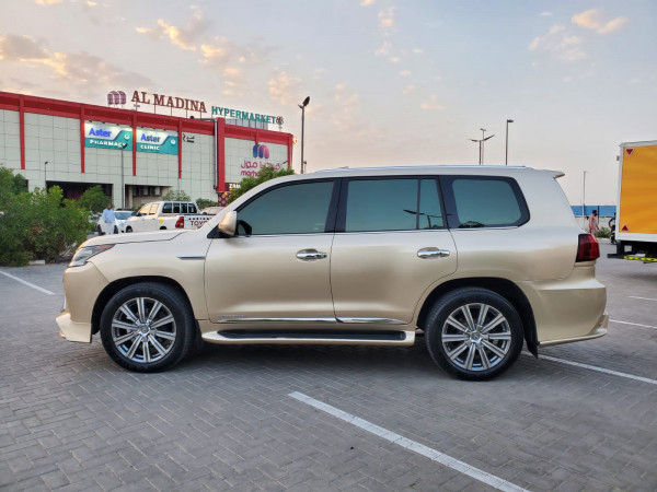 Lexus LX 570 2010 02 Gold LHD Petrol AT SUV 4WD view 16