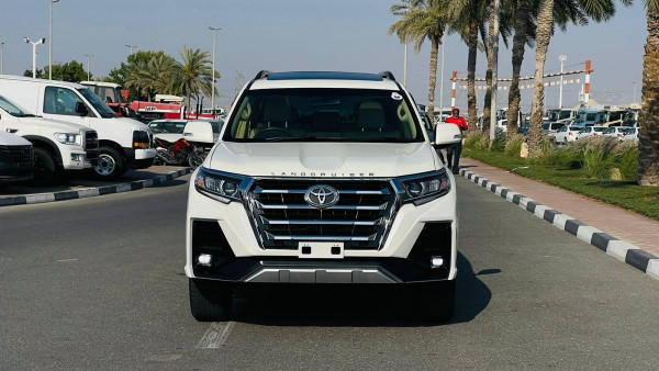 Toyota LAND CRUISER PRADO 2017/4 White RHD Diesel AT SUV 4WD view 12