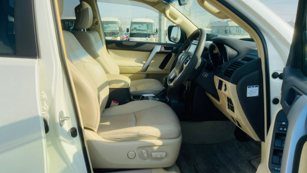 Toyota LAND CRUISER PRADO 2017/4 White RHD Diesel AT SUV 4WD view 14