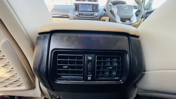 Toyota LAND CRUISER PRADO 2017/4 White RHD Diesel AT SUV 4WD view 19