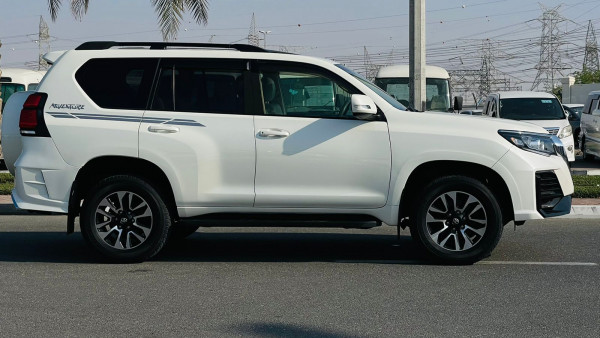 Toyota LAND CRUISER PRADO 2017/4 White RHD Diesel AT SUV 4WD view 23
