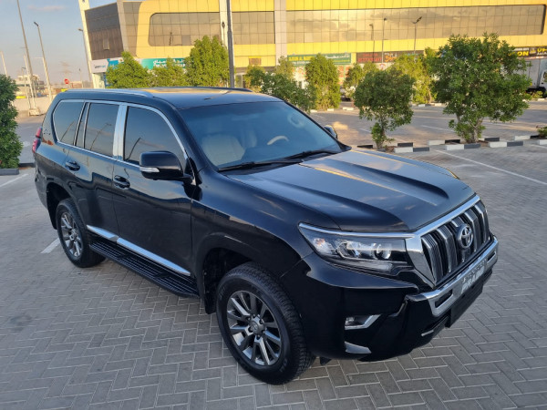Toyota LAND CRUISER PRADO 2010/1 Black LHD Gasoline AT SUV 4WD view 11