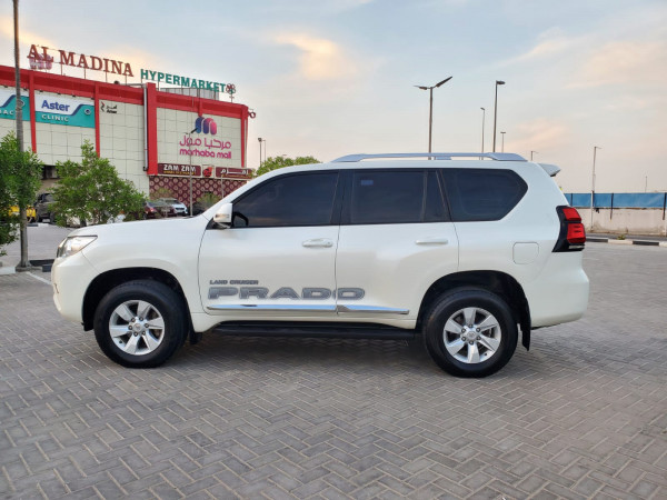 Toyota LAND CRUISER PRADO 2018/ White LHD Gasoline AT SUV 4WD view 2