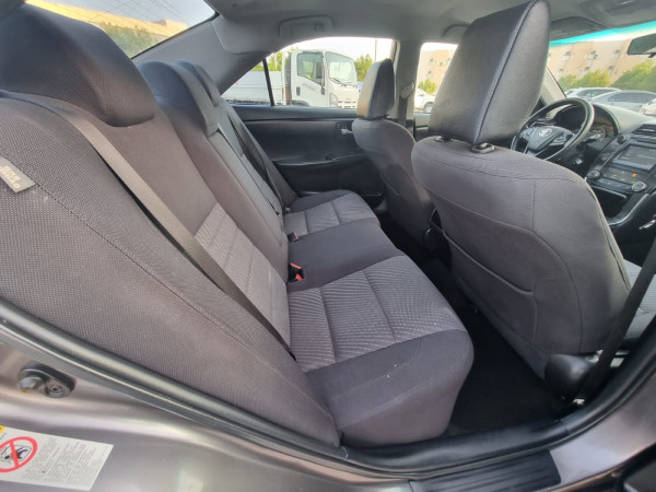 Toyota Camry 2015  Grey LHD Petrol AT Sedan 2WD view 3