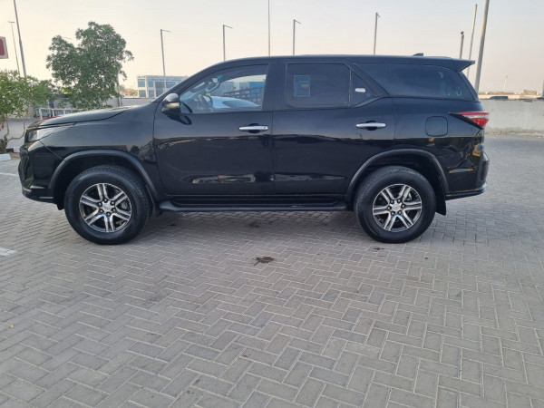 Toyota Fortuner 2019  Black LHD Gasoline AT SUV 4WD