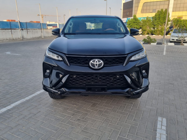Toyota Fortuner 2019  Black LHD Gasoline AT SUV 4WD view 7