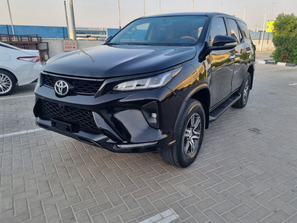 Toyota Fortuner 2019  Black LHD Gasoline AT SUV 4WD view 8