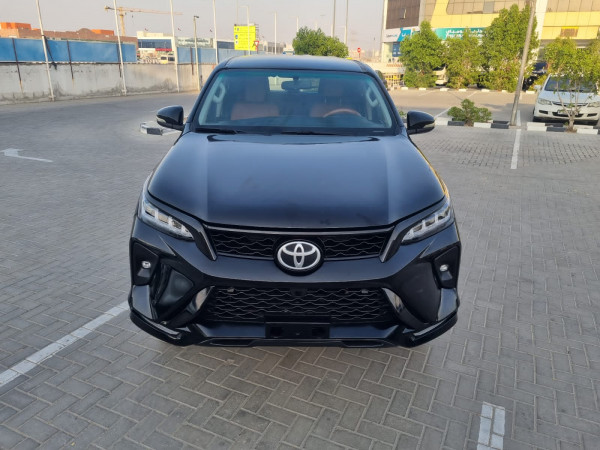 Toyota Fortuner 2019  Black LHD Gasoline AT SUV 4WD view 11
