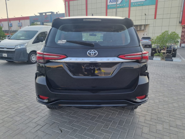 Toyota Fortuner 2019  Black LHD Gasoline AT SUV 4WD view 12