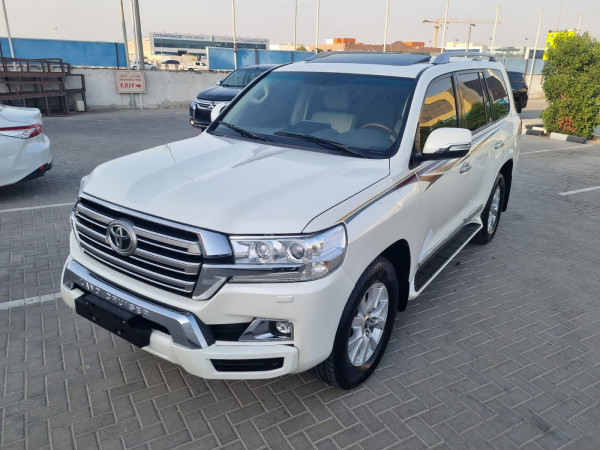 Toyota Land Cruiser 2018/ White LHD Gasoline AT SUV 4WD view 7