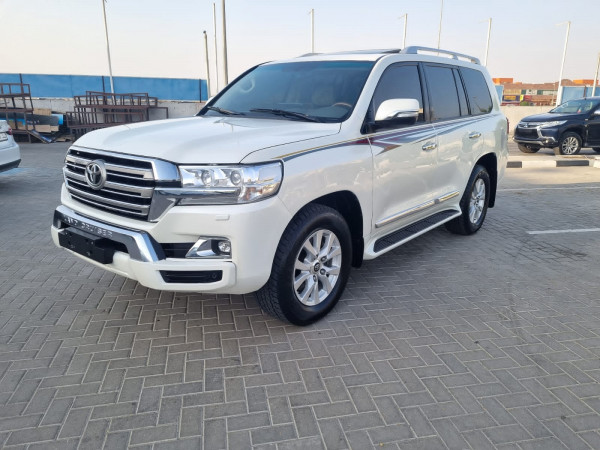 Toyota Land Cruiser 2018/ White LHD Gasoline AT SUV 4WD view 14